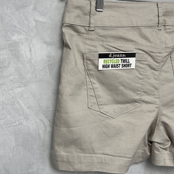 NWT d.jeans Khaki Recycled Twill High Waist Short. Size 16 - Picture 7 of 8